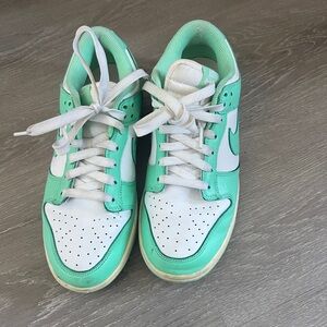 Nike Low Dunks Green